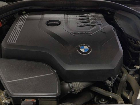Used 2021 BMW 530i w/ Premium Package RWD image 17
