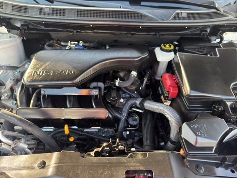 Used 2022 Nissan Rogue Sport SV image 10