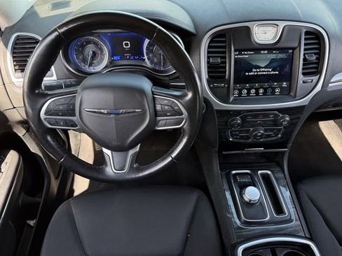 Used 2022 Chrysler 300 Touring w/ Sport Appearance Package RWD image 11