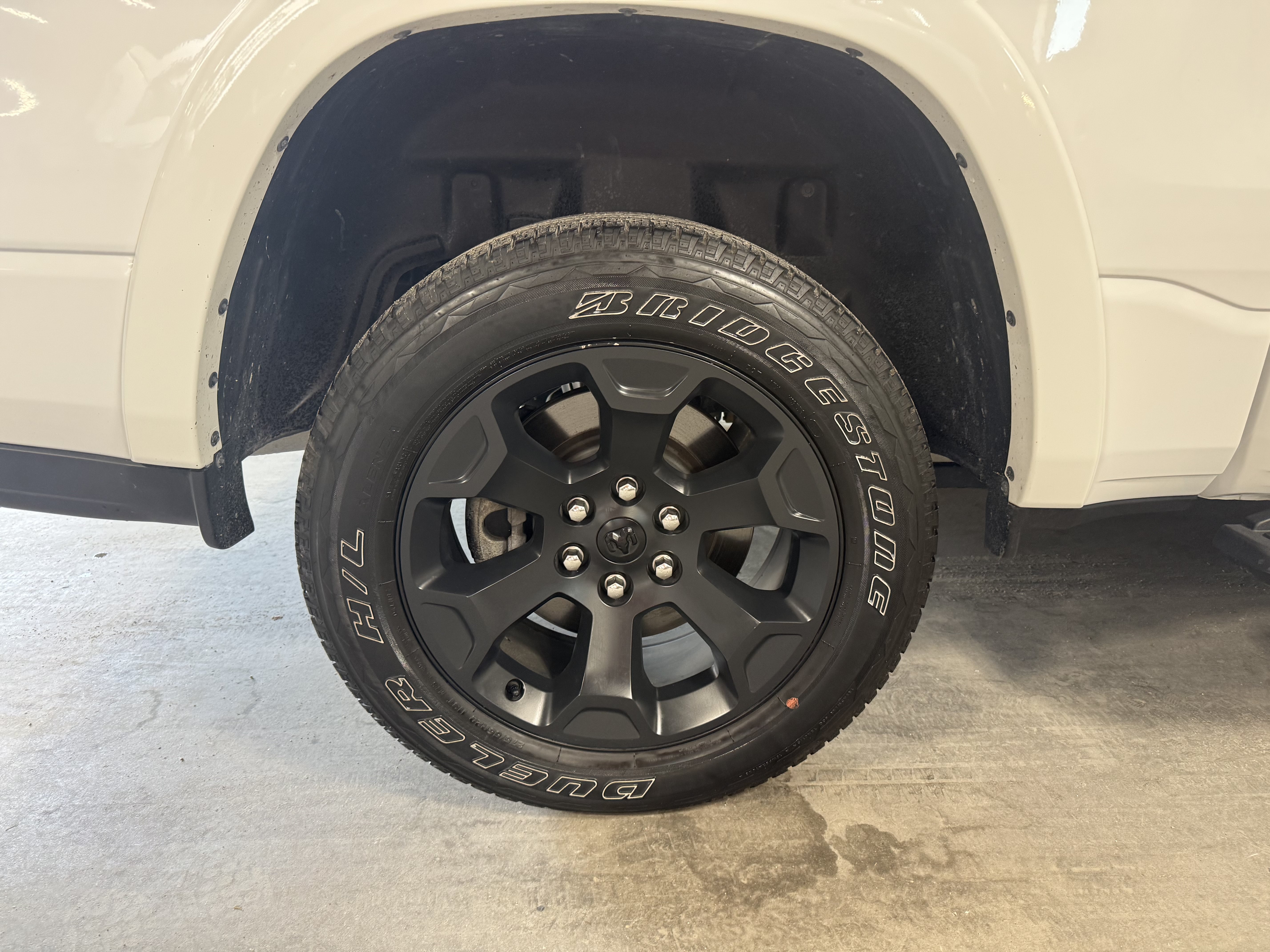 Used 2025 RAM 1500 Big Horn AWD/4WD image 5