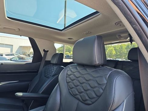 Used 2021 Hyundai Palisade Limited w/ Cargo Package FWD image 17