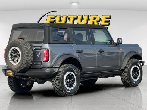 Certified 2023 Ford Bronco Badlands image 3