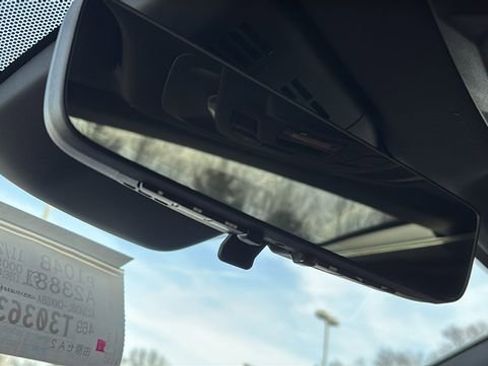 New 2026 Toyota Crown Signia image 27