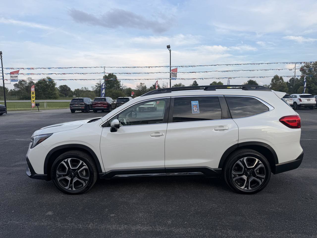 Used 2023 Subaru Ascent Limited AWD/4WD image 9