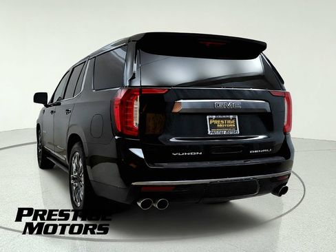Used 2023 GMC Yukon Denali Ultimate AWD/4WD image 6
