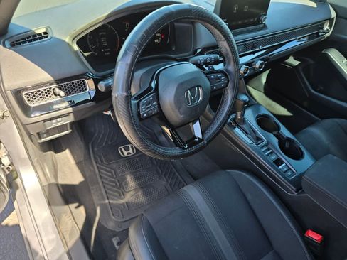 Used 2023 Honda Civic Sport image 15