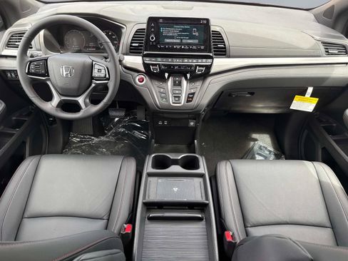 New 2026 Honda Odyssey Sport-L image 17