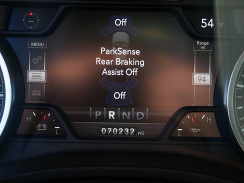 Used 2022 RAM 1500 Laramie AWD/4WD image 37