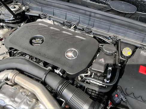 New 2026 Mercedes-Benz GLB 250 image 17