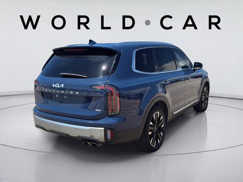 Used 2023 Kia Telluride AWD image 17