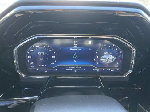 Used 2023 Chevrolet Silverado 1500 LT image 31