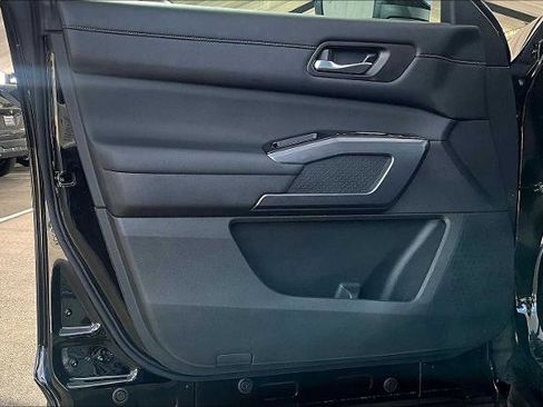 Certified 2023 Nissan Pathfinder SL image 20