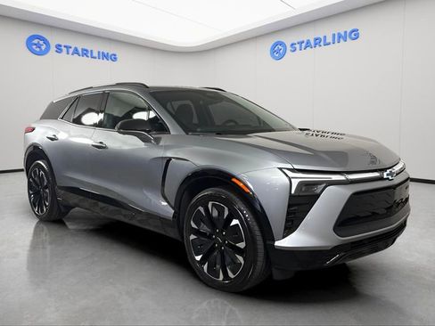 Used 2025 Chevrolet Blazer EV RS AWD/4WD image 13