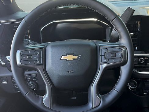 Used 2025 Chevrolet Silverado 2500 High Country w/ High Country Premium Package AWD/4WD image 6