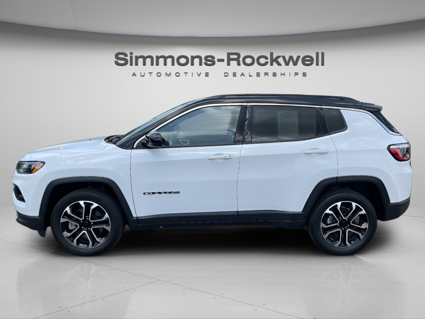 Used 2023 Jeep Compass Limited AWD/4WD image 2