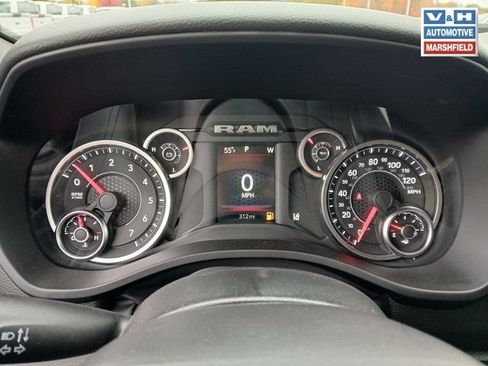 New 2026 RAM 1500 Big Horn w/ Night Edition AWD/4WD image 17