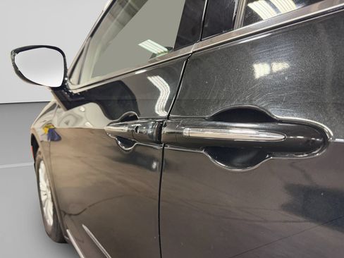 Used 2017 Chrysler Pacifica Touring-L FWD image 40