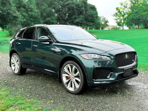 Used 2017 Jaguar F-PACE S AWD/4WD image 33