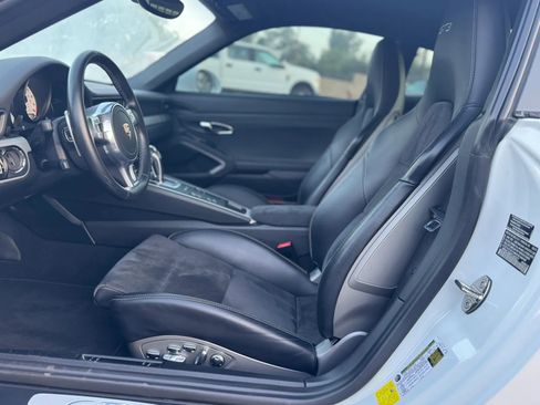 Used 2015 Porsche 911 GT3 w/ Sound Package Plus RWD image 17