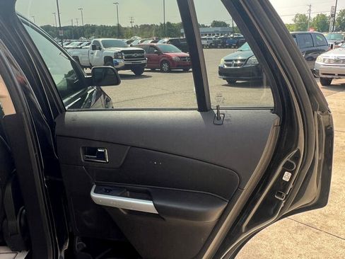 Used 2011 Ford Edge SEL w/ Canadian Comfort Pkg image 13