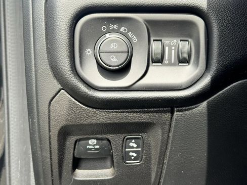 Used 2022 RAM 1500 Laramie w/ Sport Appearance Package image 20