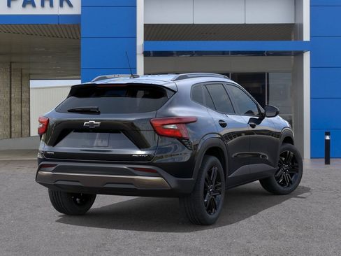 New 2026 Chevrolet Trax ACTIV w/ Driver Confidence Package FWD image 4
