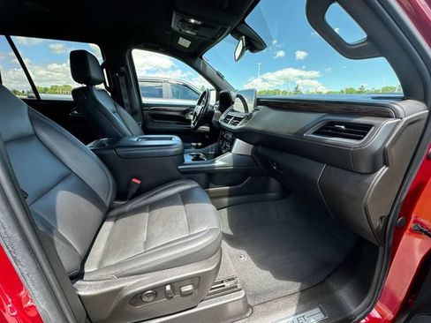 Used 2021 Chevrolet Tahoe LT w/ Luxury Package AWD/4WD image 28