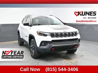 Used 2025 Jeep Compass Trailhawk AWD/4WD video 1