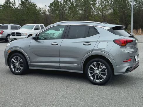 Used 2023 Buick Encore GX Select w/ Sport Touring Package FWD image 6