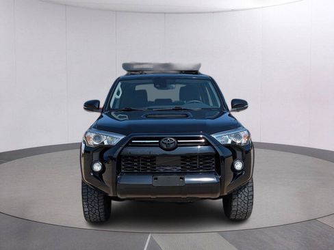 Used 2020 Toyota 4Runner Venture w/ Moonroof Package AWD/4WD image 4