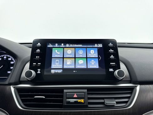 Used 2018 Honda Accord EX image 19