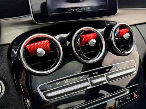 Used 2016 Mercedes-Benz C 300 4MATIC Sedan image 26