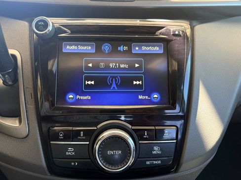 Used 2015 Honda Odyssey EX-L image 22
