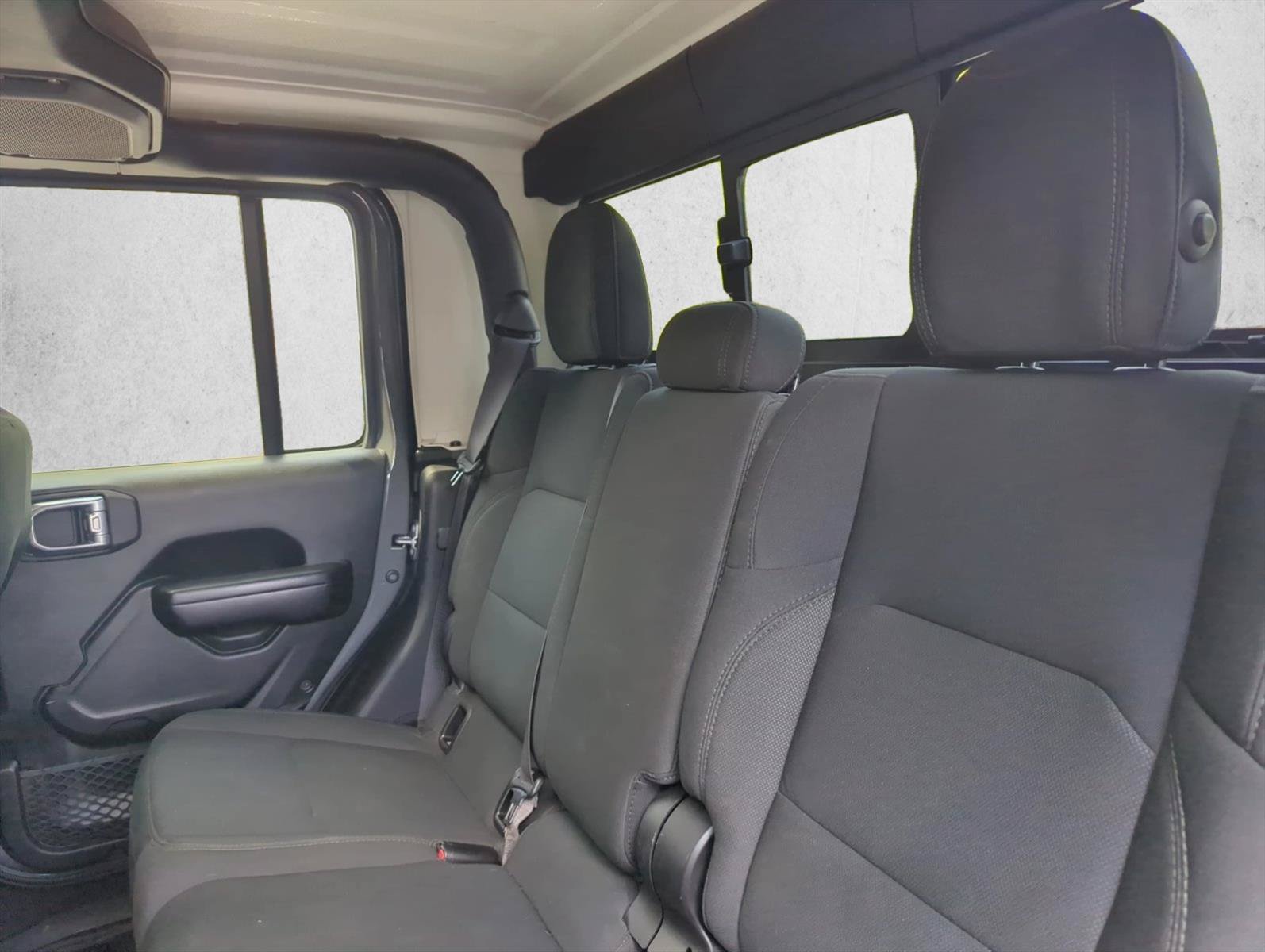 Used 2021 Jeep Gladiator Sport AWD/4WD image 24