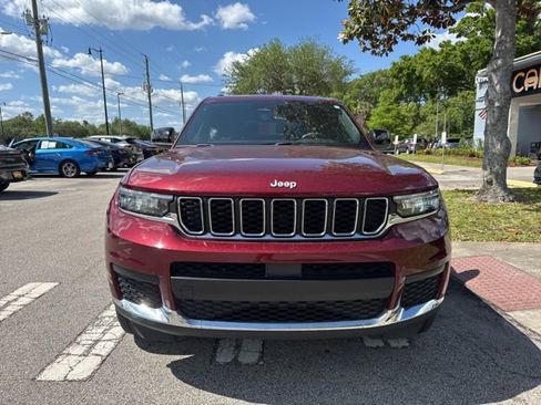 Used 2024 Jeep Grand Cherokee L Laredo RWD image 3