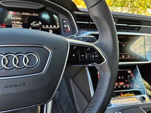 Used 2025 Audi A6 Premium Plus w/ Premium Plus Package image 12