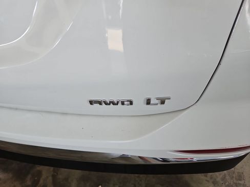 Used 2021 Chevrolet Equinox LT AWD/4WD image 3