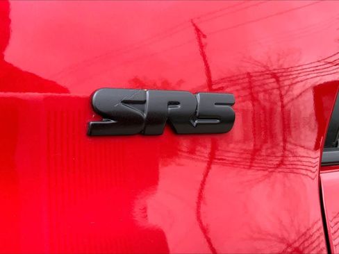 Used 2022 Toyota 4Runner SR5 Premium w/ Moonroof Package image 9