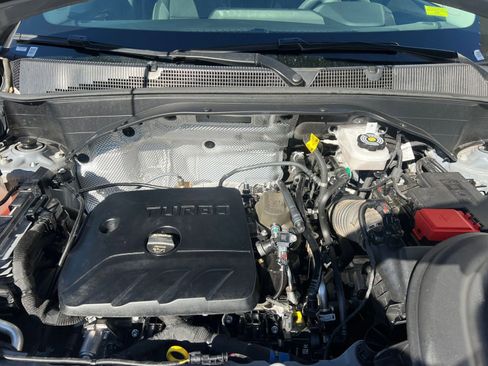 Used 2025 Chevrolet TrailBlazer LT image 32