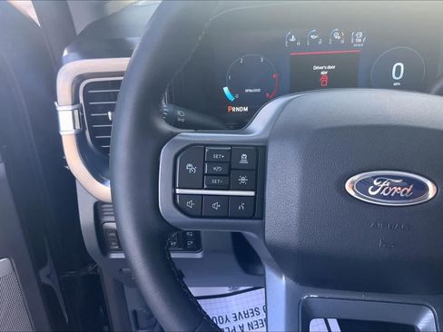Certified 2025 Ford F250 Lariat w/ Lariat Ultimate Package AWD/4WD image 24