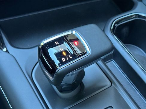 Used 2024 GMC Sierra 1500 AT4X image 22