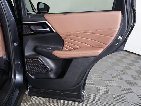 New 2025 Mitsubishi Outlander SEL image 32