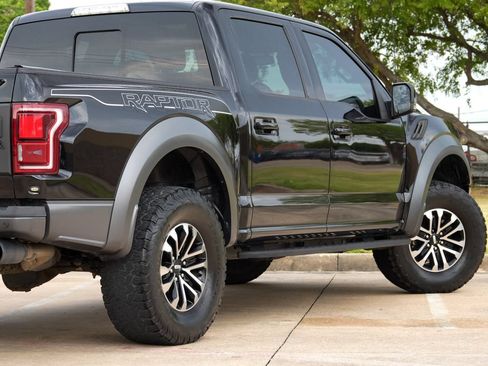 Used 2020 Ford F150 Raptor w/ Equipment Group 802A Luxury AWD/4WD image 33