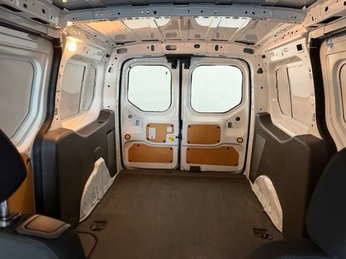 Used 2023 Ford Transit Connect XLT FWD image 19
