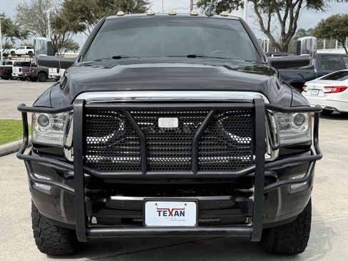 Used 2018 RAM 3500 Laramie Longhorn image 10