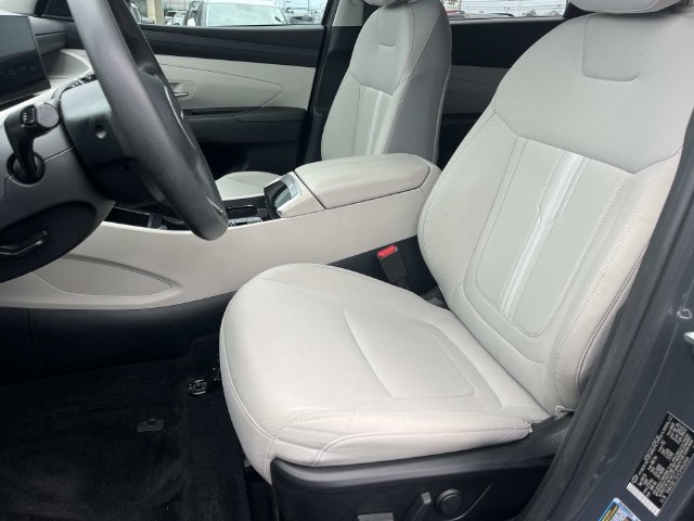 Certified 2025 Hyundai Tucson SEL AWD/4WD image 22