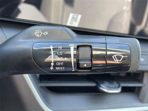 New 2025 Kia K4 LXS image 30