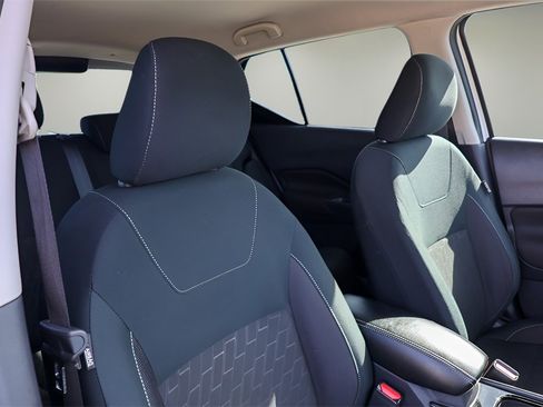 Used 2024 Nissan Kicks SV image 22