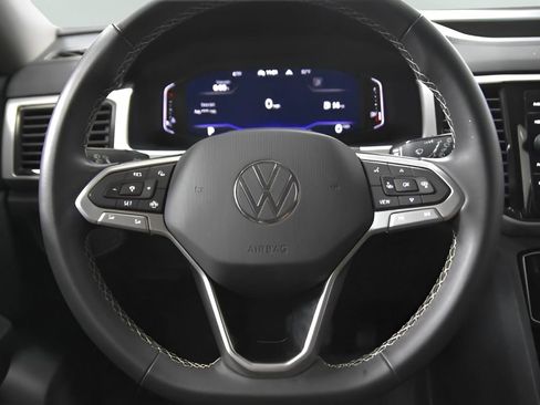 Used 2023 Volkswagen Atlas SE AWD/4WD image 18