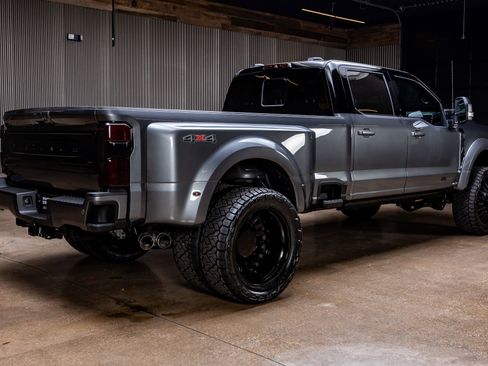 Used 2026 Ford F450 Platinum w/ Platinum Plus Package image 10